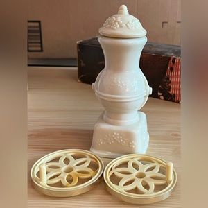 Full Bottle avon country store coffee mill decanter Sonnet cologne missing part